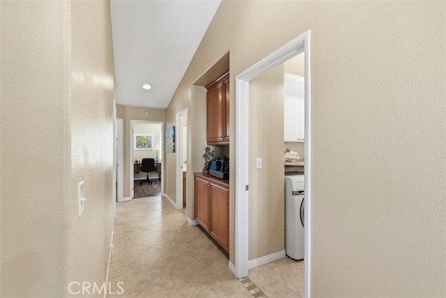 21268 Chardonnay, Apple Valley CA: https://media.crmls.org/medias/aa4fcd83-6e9d-4199-b486-9653b1291130.jpg