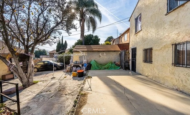 5102 Ithaca Avenue, Los Angeles CA: https://media.crmls.org/medias/aa500b70-5c73-42f9-8457-149d32002218.jpg