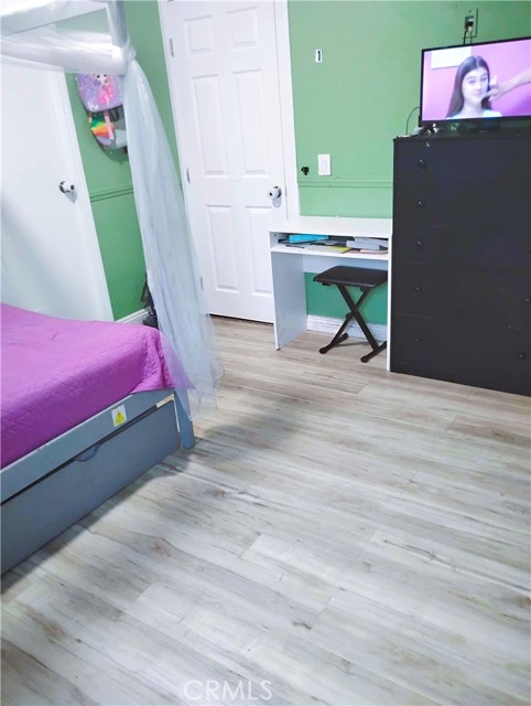 MLS #SR25261596 image #9