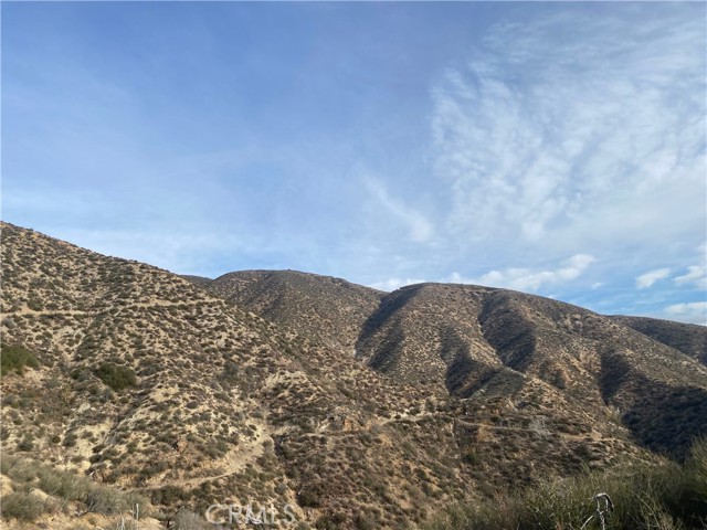 42930 Lake Hughes Road, Lake Hughes CA: https://media.crmls.org/medias/aa5242c2-e417-409e-a1ff-1f4431845c09.jpg