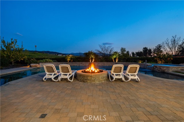 Detail Gallery Image 18 of 74 For 39470 Calle Anita, Temecula,  CA 92592 - 5 Beds | 4/1 Baths