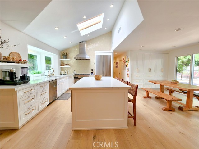 Detail Gallery Image 4 of 27 For 23747 Oakfield Rd, Hidden Hills,  CA 91302 - 5 Beds | 3/1 Baths