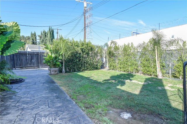 Detail Gallery Image 33 of 36 For 18915 Cantara St, Reseda,  CA 91335 - 3 Beds | 2 Baths