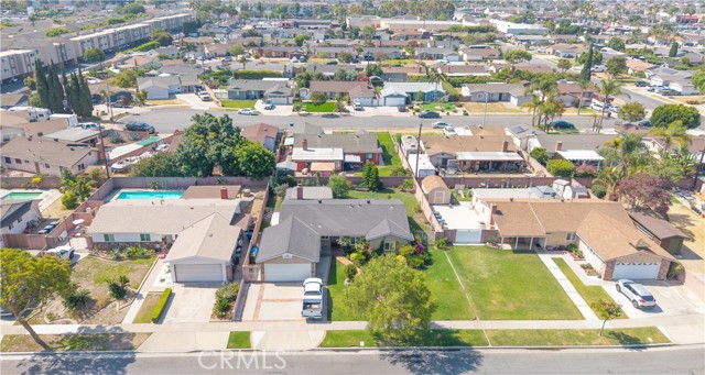 5132 New York Avenue, Cypress CA: https://media.crmls.org/medias/aa53bf06-4d8b-4ed5-accf-91bc20c96ec3.jpg