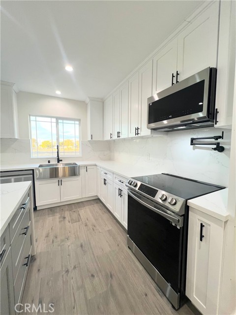 Detail Gallery Image 27 of 58 For 9737 East Avenue Q-4, Sun Village,  CA 93543 - 4 Beds | 3 Baths