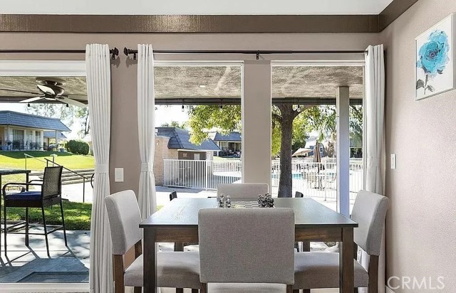 Detail Gallery Image 6 of 17 For 22400 Canyon Club Dr, Canyon Lake,  CA 92587 - 2 Beds | 2 Baths