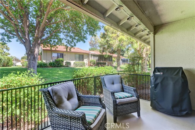 3205 Via Buena, Laguna Woods CA: https://media.crmls.org/medias/aa551a07-553e-403a-be8e-e543f1ebfcae.jpg