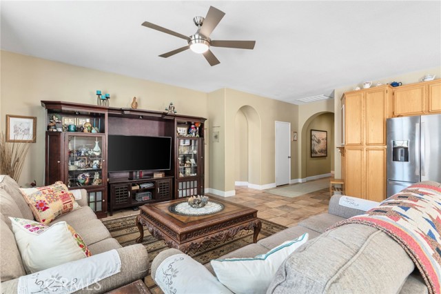 31960 Hollyhock Street, Lake Elsinore CA: https://media.crmls.org/medias/aa56a72e-692b-4a90-a8f0-a296a907eec4.jpg