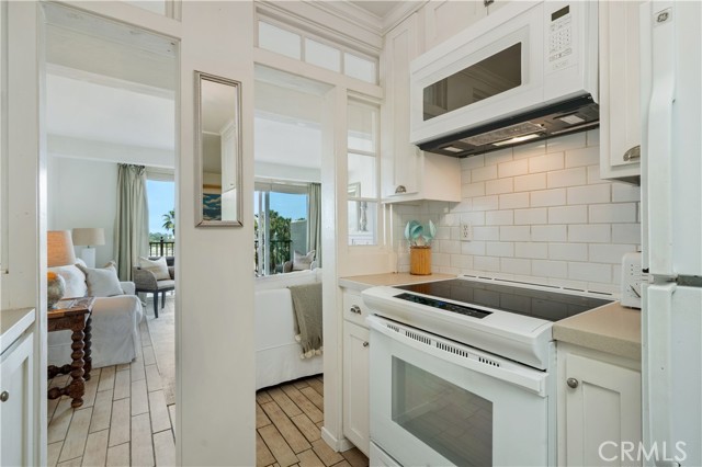 Detail Gallery Image 7 of 38 For 23901 Civic Center, Malibu,  CA 90265 - 2 Beds | 1/1 Baths