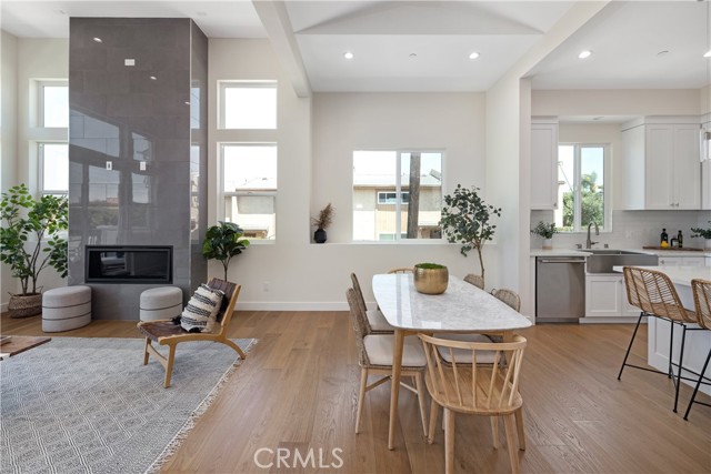 2403 Perkins, Redondo Beach, California 90278, 4 Bedrooms Bedrooms, ,4 BathroomsBathrooms,Residential,Sold,Perkins,SB22162642