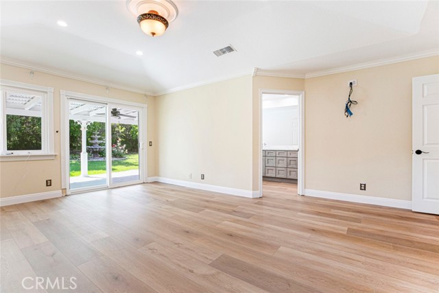 Detail Gallery Image 28 of 51 For 10928 Meseta Ave, Shadow Hills,  CA 91040 - 4 Beds | 3 Baths