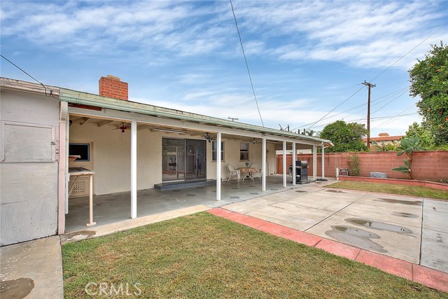 1766 W Catalpa Avenue, Anaheim CA: https://media.crmls.org/medias/aa59627e-16db-4acb-a2fa-bc92bc1b2aab.jpg