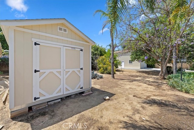 10854 Beltramo Circle, Riverside CA: https://media.crmls.org/medias/aa5a0e7f-3891-40e1-81c6-93ca03b14dd5.jpg