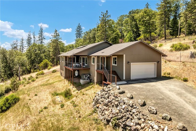 9781 Venturi Drive, Cobb CA: https://media.crmls.org/medias/aa5ae34e-0914-4705-8837-41fa52e04264.jpg