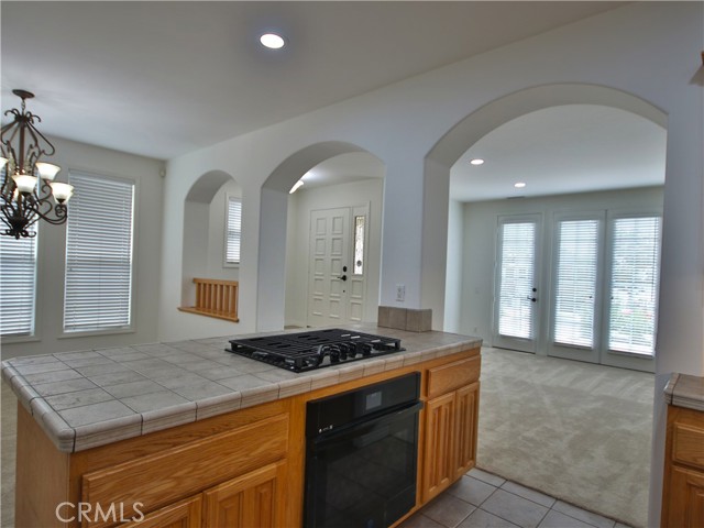 504 Dahlia Avenue, Corona del Mar CA: https://media.crmls.org/medias/aa5b3d13-3ed0-4c65-a0ec-edb2321d924a.jpg