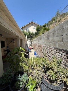 3374 Griffin Avenue, Los Angeles CA: https://media.crmls.org/medias/aa5b65fa-5611-461a-8175-3b7f614bf041.jpg