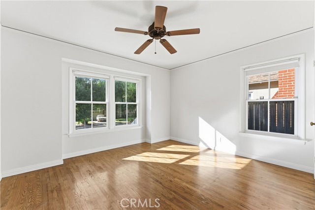 Detail Gallery Image 34 of 56 For 1230 Oak Circle, Glendale,  CA 91208 - 3 Beds | 2 Baths