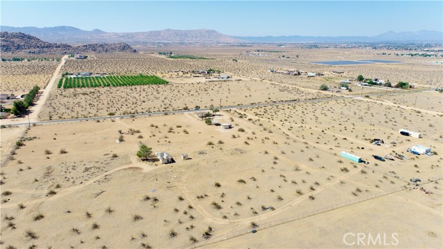 24254 Yucca Loma Road, Apple Valley CA: https://media.crmls.org/medias/aa5d298e-0e39-4a5b-a52d-223a342147d3.jpg