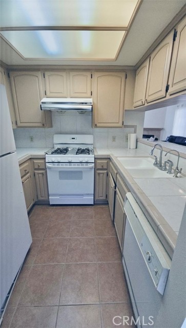 5544 Sultana Ave, Temple City CA: https://media.crmls.org/medias/aa5dd344-b287-49f9-a4d0-bf5cf7f86d68.jpg