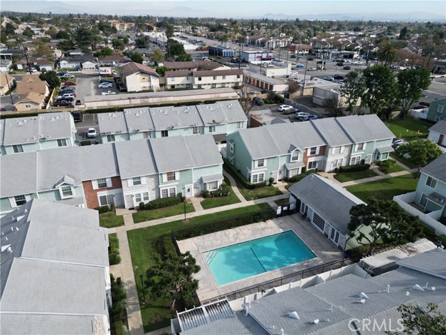 5640 Riverside, Chino CA: https://media.crmls.org/medias/aa5e2ef5-5466-4b4a-8a94-4b4646425fc1.jpg
