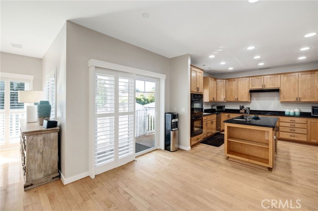 Detail Gallery Image 14 of 56 For 1219 S Irena, Redondo Beach,  CA 90277 - 5 Beds | 5 Baths