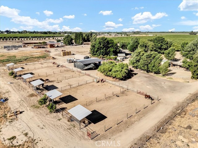 Detail Gallery Image 63 of 75 For 17276 Iona Ave, Lemoore,  CA 93245 - 3 Beds | 3 Baths
