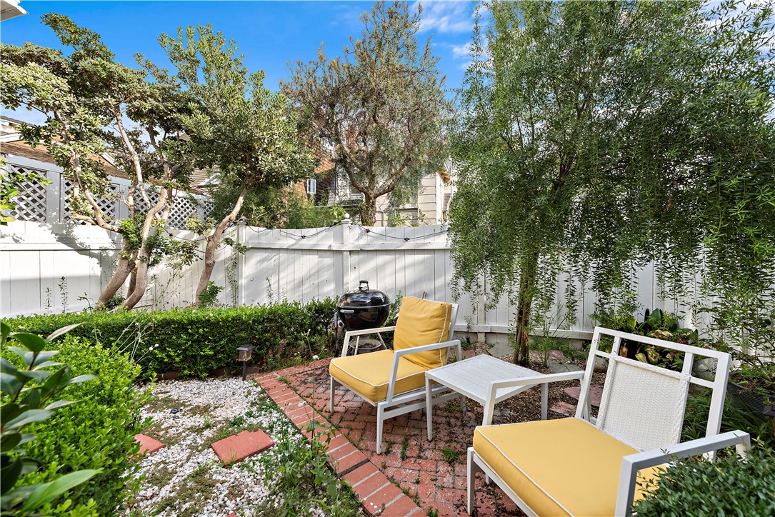 Detail Gallery Image 9 of 9 For 615 1/2 Acacia, Corona Del Mar,  CA 92625 - 1 Beds | 2 Baths