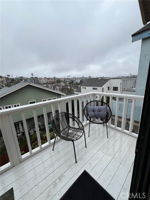 1707 Steinhart Avenue, Redondo Beach, California 90278, 3 Bedrooms Bedrooms, ,2 BathroomsBathrooms,Residential,For Sale,Steinhart,SR25031485