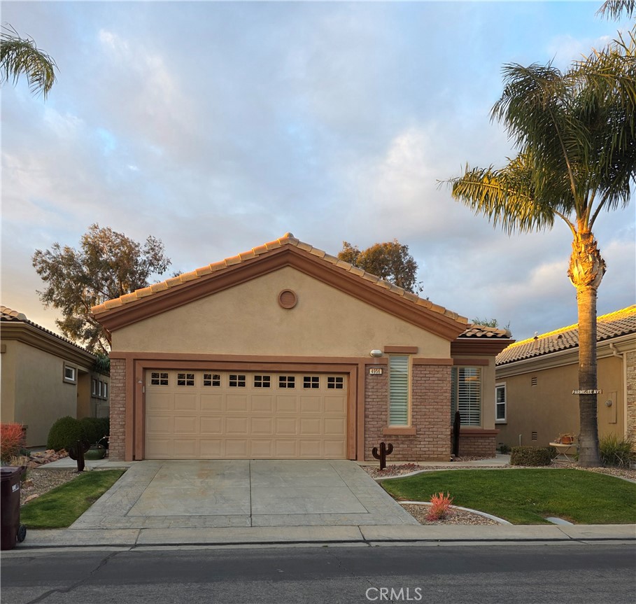 4956 ROLLING HILLS Avenue