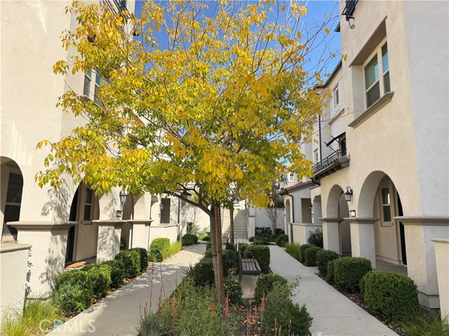 Detail Gallery Image 3 of 12 For 235 Babson Ct, Claremont,  CA 91711 - 4 Beds | 3/1 Baths