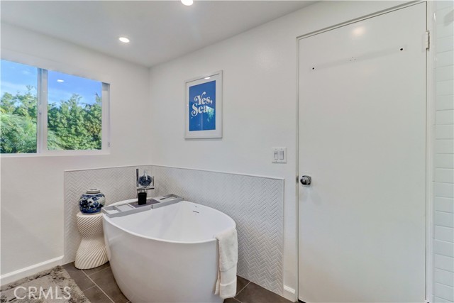 Detail Gallery Image 45 of 75 For 134 Crescent Bay Dr, Laguna Beach,  CA 92651 - 4 Beds | 3/1 Baths