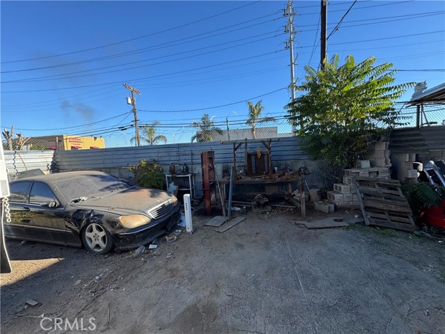 12519 montague, Pacoima CA: https://media.crmls.org/medias/aa6334d6-97df-4b0c-8dea-ea9c68bfc7da.jpg