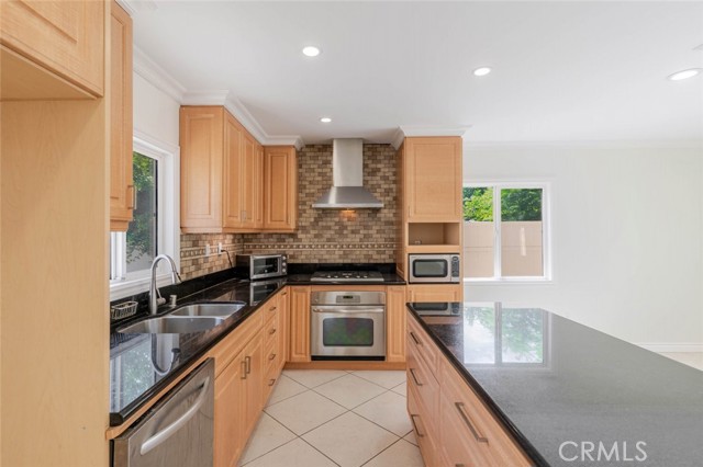 Detail Gallery Image 6 of 40 For 7707 Teesdale Ave, North Hollywood,  CA 91605 - 1 Beds | 1 Baths