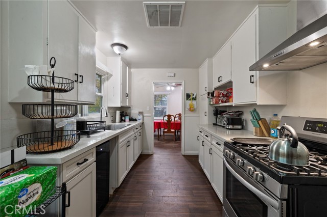 Detail Gallery Image 17 of 32 For 340 Western, Bakersfield,  CA 93309 - 3 Beds | 1 Baths