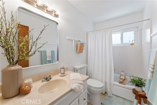 Detail Gallery Image 25 of 41 For 2218 Jonesboro Ave, Simi Valley,  CA 93063 - 4 Beds | 2/1 Baths