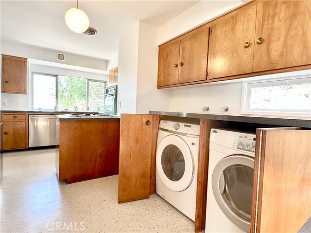 Image 14 of 35 For 4417 Harvey Way