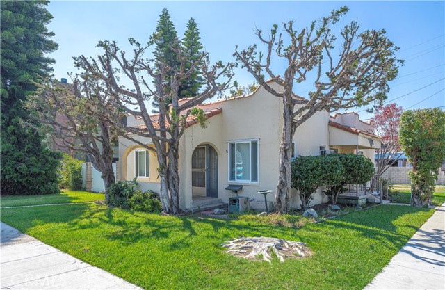 Step into this charming single-story house featuring 3 bedrooms and 1 full bathroom, all nestled on a spacious 7,100 sq. ft. corner lot. The living room and dining room space are generously sized, creating a warm and inviting ambiance. In the light and bright kitchen, you'll find ample cupboard and counter space, perfect for effortless meal preparations.  As an added bonus, there's a 360-square-foot "Summer House" studio above the garage, complete with a kitchenette and ¾ bathroom, offering income opportunities or space for multi-generational living. Nestled in a serene, tree-lined neighborhood near Downtown Garden Grove, this property provides easy access to freeways and shopping amenities. Don't miss out on this wonderful opportunity to call this place home!