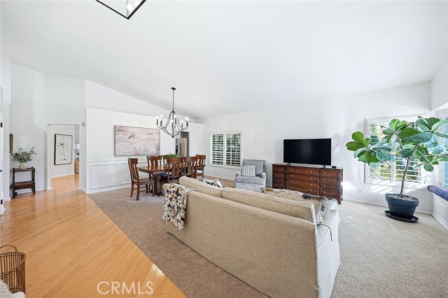 Detail Gallery Image 4 of 46 For 17866 via La Cresta, Chino Hills,  CA 91709 - 3 Beds | 2 Baths