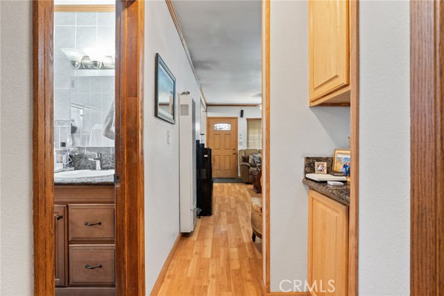 1876 Oregon Avenue, Long Beach CA: https://media.crmls.org/medias/aa67cf3c-20a6-41c6-ae84-c51a070150d2.jpg