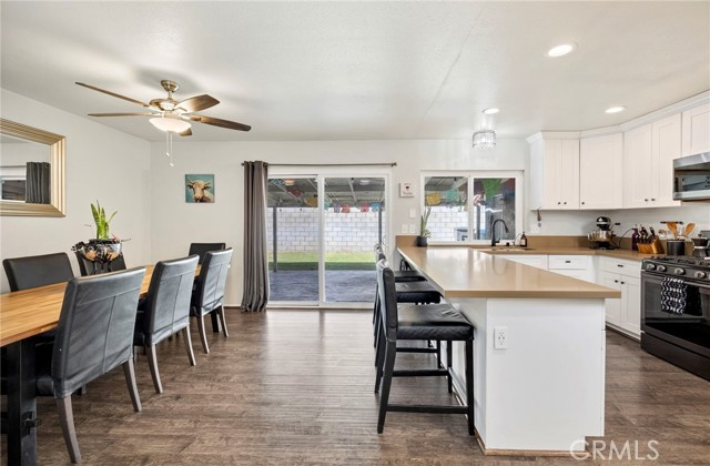 Detail Gallery Image 7 of 38 For 10022 Chula Vista Way, Riverside,  CA 92503 - 4 Beds | 2 Baths