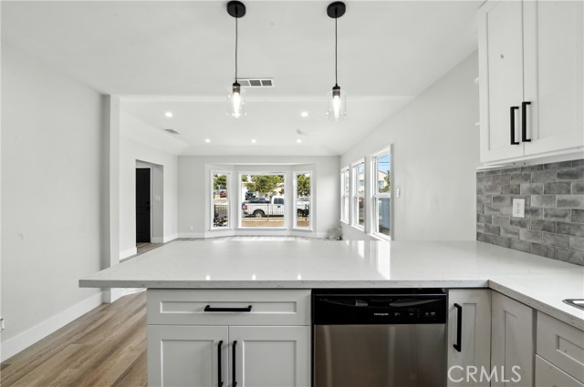 Front Image Thumbnail for CRSB26072393