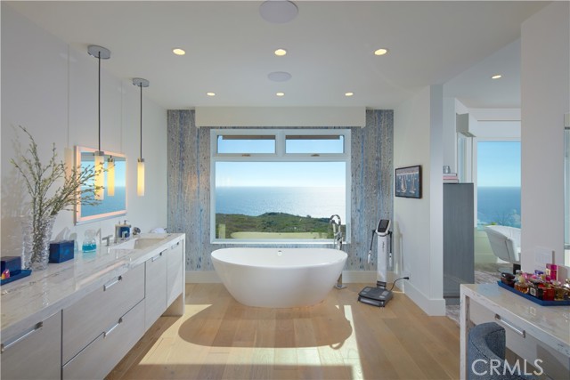 34385 Dana Strand Road, Dana Point CA: https://media.crmls.org/medias/aa6b263e-7fa1-4c9f-b971-08941ff8c498.jpg