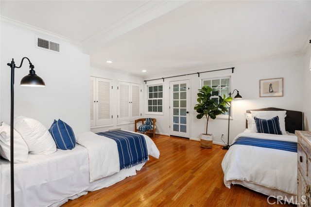 Detail Gallery Image 28 of 40 For 590 Diamond Street, Laguna Beach,  CA 92651 - 5 Beds | 4/1 Baths