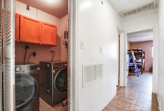 Detail Gallery Image 36 of 38 For 115 N Magnolia Court, Compton,  CA 90220 - 4 Beds | 2 Baths