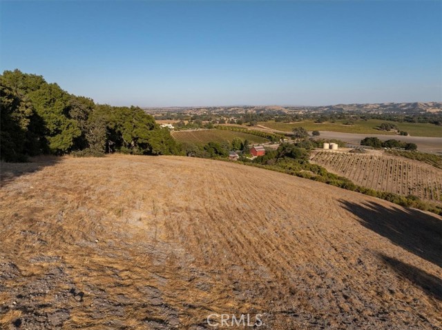 Detail Gallery Image 28 of 65 For 2925 Anderson Rd, Paso Robles,  CA 93446 - 3 Beds | 3/1 Baths