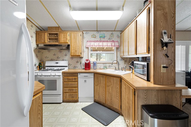 Detail Gallery Image 12 of 32 For 10171 Lindero Rd #143,  Victorville,  CA 92392 - 3 Beds | 2 Baths