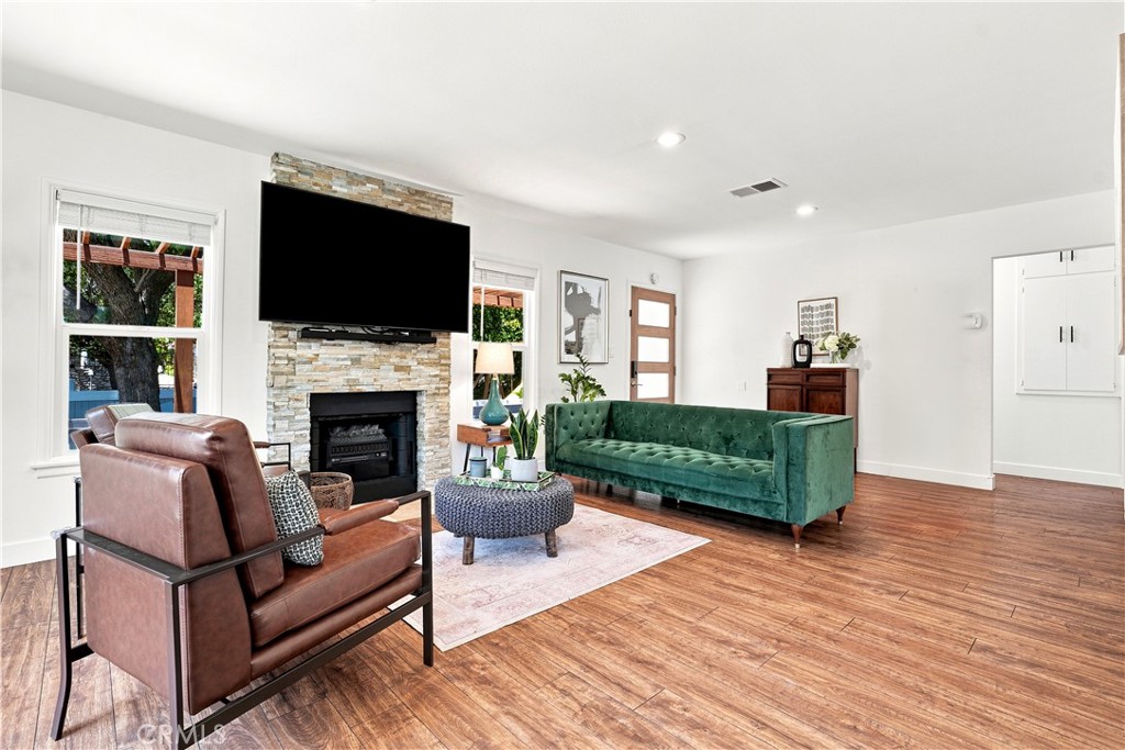 MLS #SR26143328 image #5