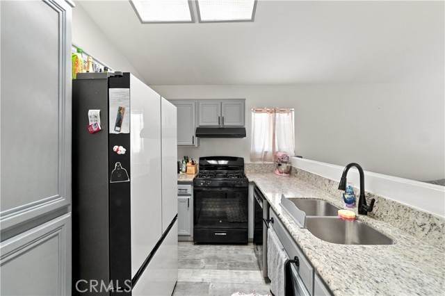 14743 Wakefield Dr, Adelanto, CA 92301 photo 8