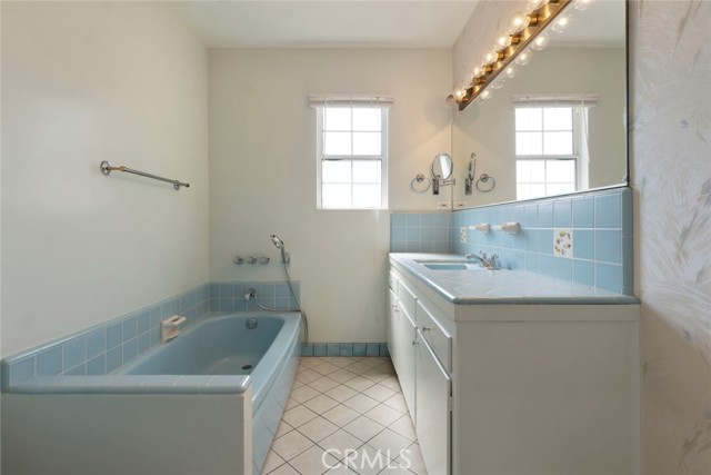 3 Bed Home for Sale in Sun Valley, California