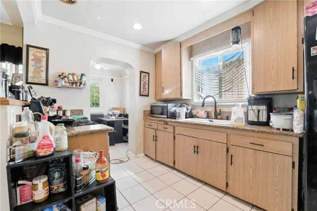 Detail Gallery Image 13 of 38 For 1912 W 76th St, Los Angeles,  CA 90047 - 3 Beds | 1/1 Baths